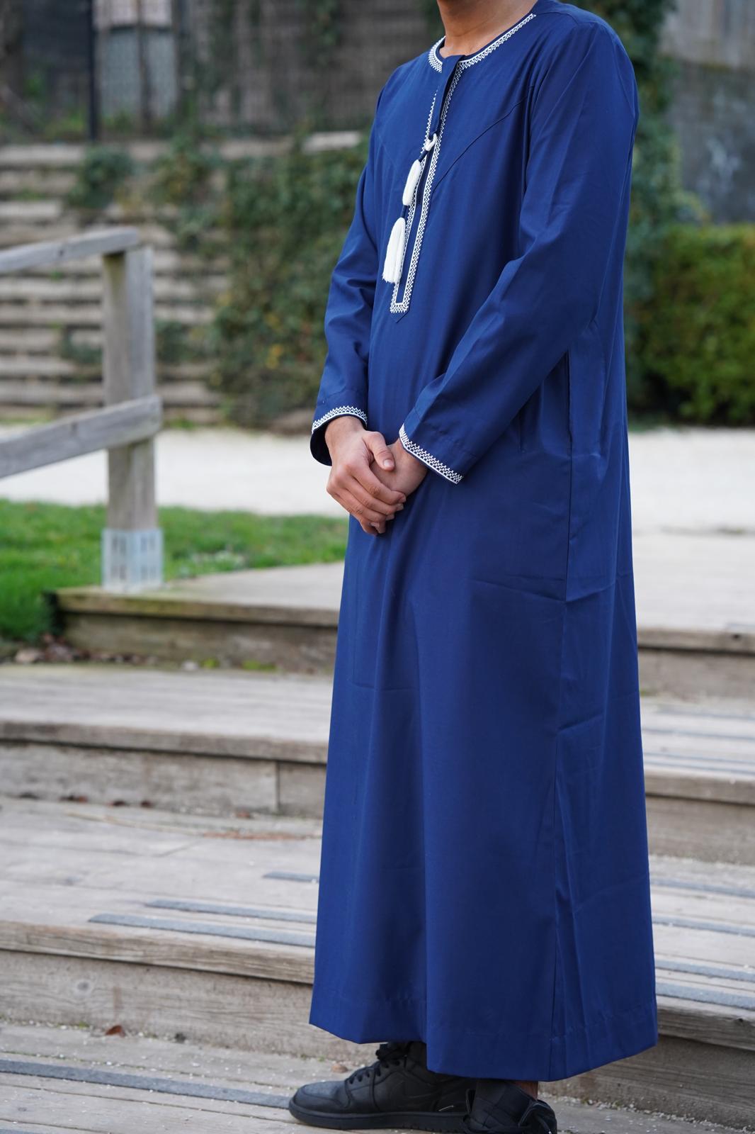 Premium Embroidery Omani Thobe with Tassel – Ink Blue - Image 2